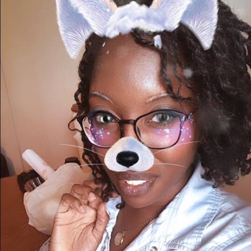 Meet your Posher, Torri